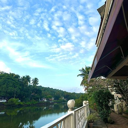 Hotel Riverside Baga Luaran gambar