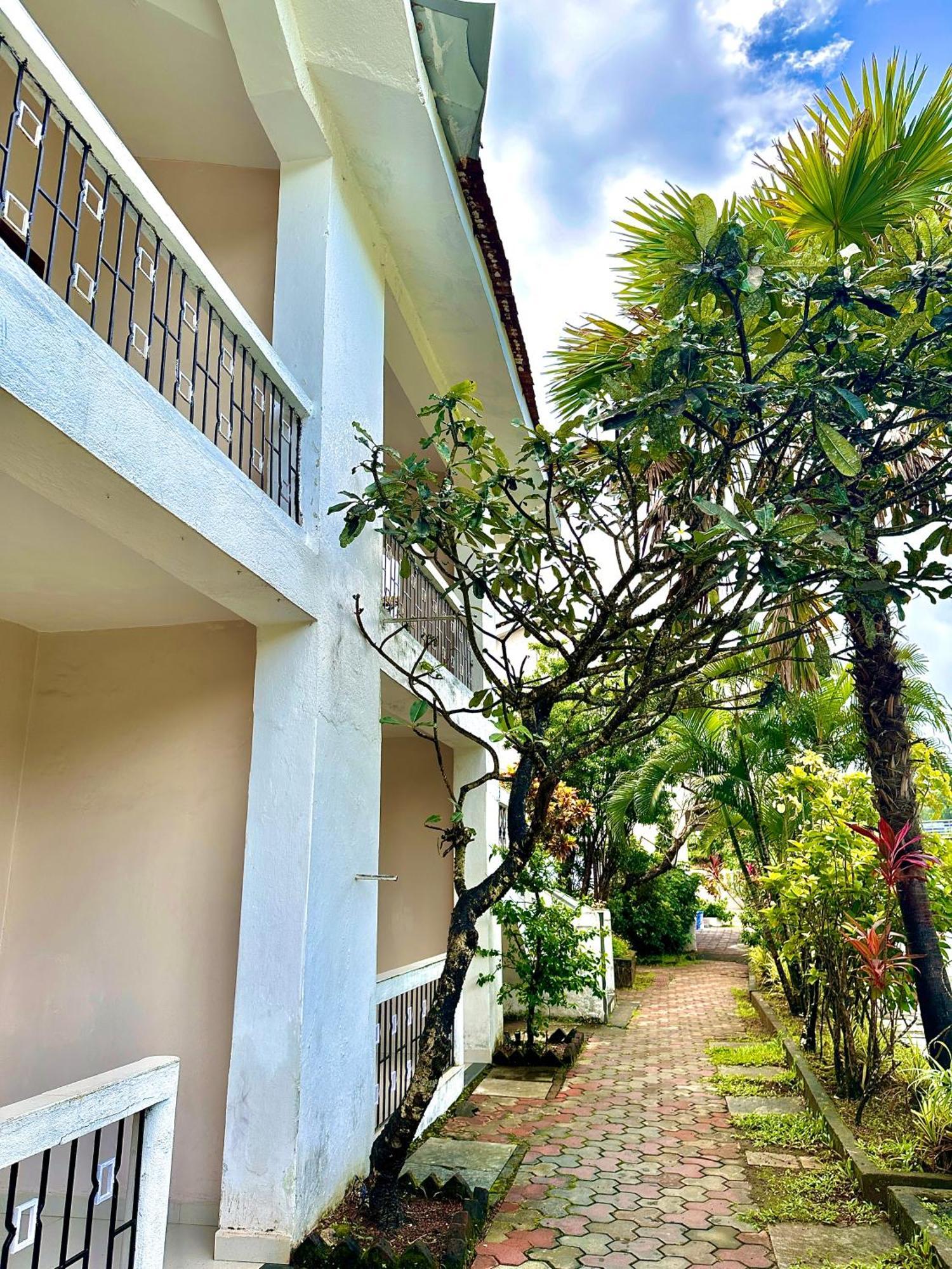 Hotel Riverside Baga Luaran gambar