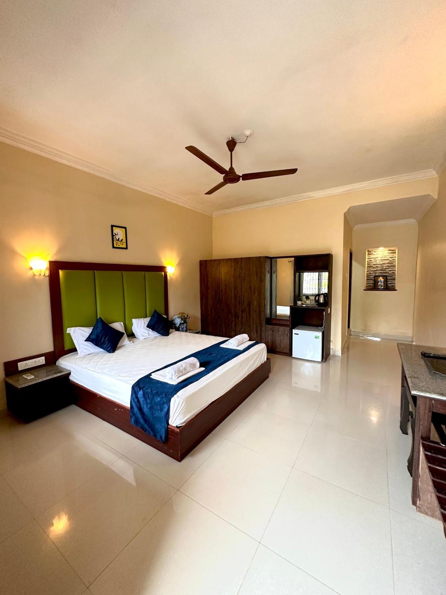 Hotel Riverside Baga Bilik gambar
