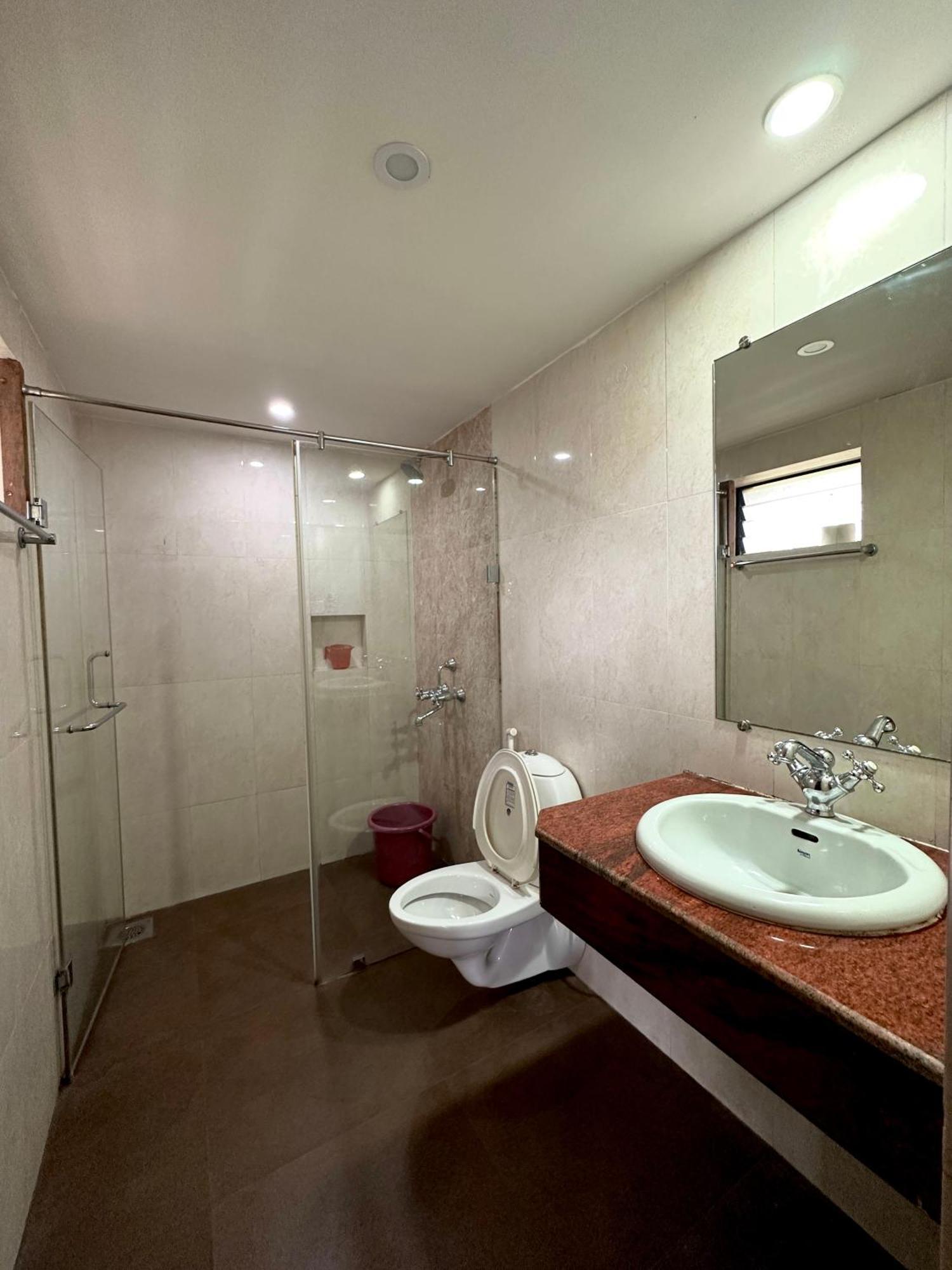 Hotel Riverside Baga Luaran gambar