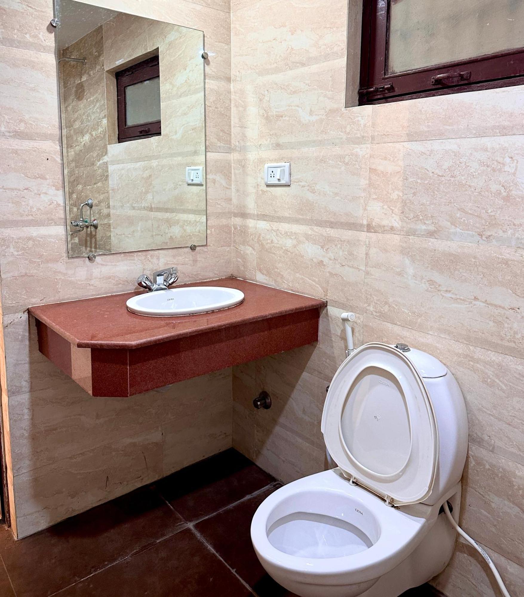 Hotel Riverside Baga Bilik gambar