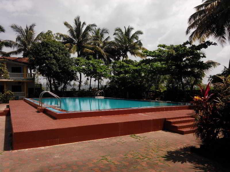 Hotel Riverside Baga Luaran gambar